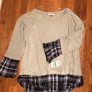 Lightweight long sleeved top